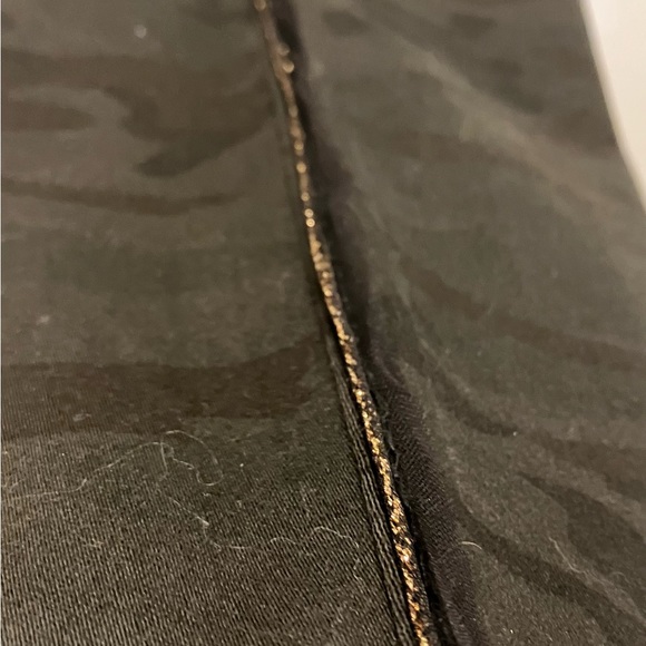 LEVEL 99 Size 26, straight boot cut, dark camouflage  w/gold pinstripe down side - Picture 5 of 9